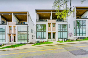 8th Ave Rooftop Pad by Music City Luxury Stays